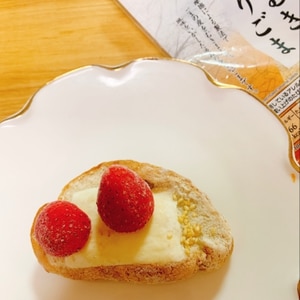 イチゴのごまトースト